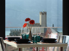 Blue Sky Garda - Sunset Malcesine